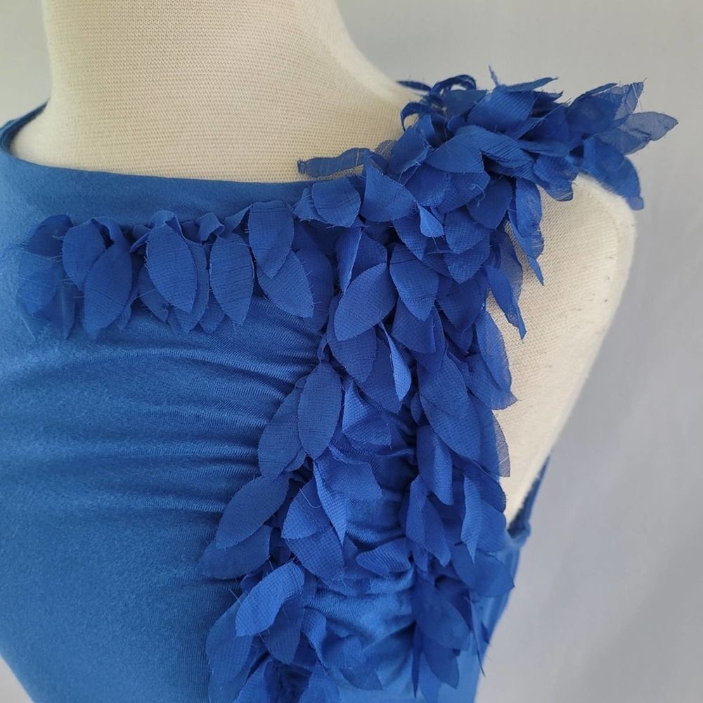 Anne Klein Blue Sleeveless Boat Neck Tank with Dimensional Shoulder Detail SZ M - Picture 5 of 11